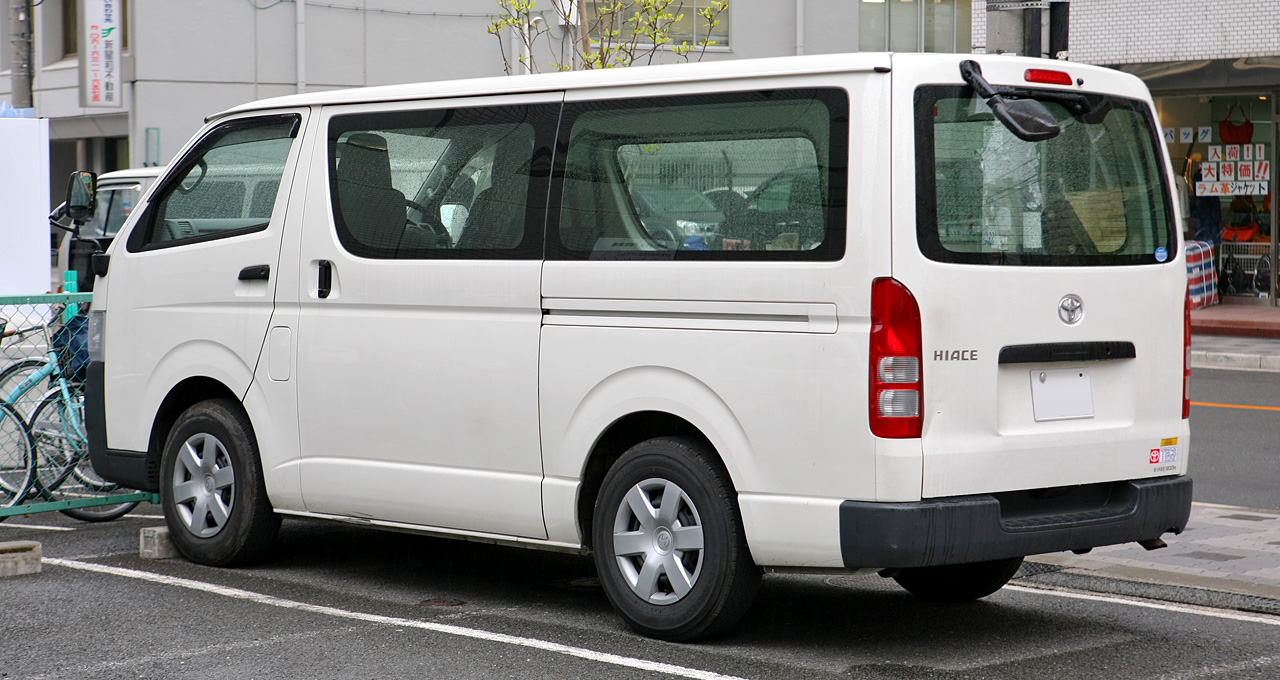 Toyota Hiace 2010: Review, Amazing Pictures and Images - Look at the car