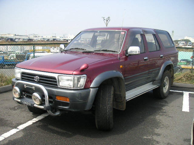 Toyota Hilux Surf 2000 photo - 1