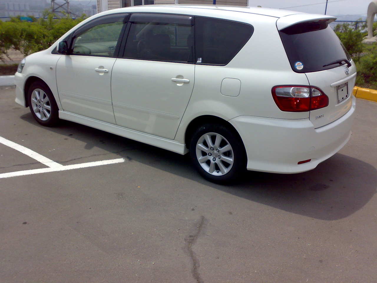 Toyota Ipsum 2008 photo - 5