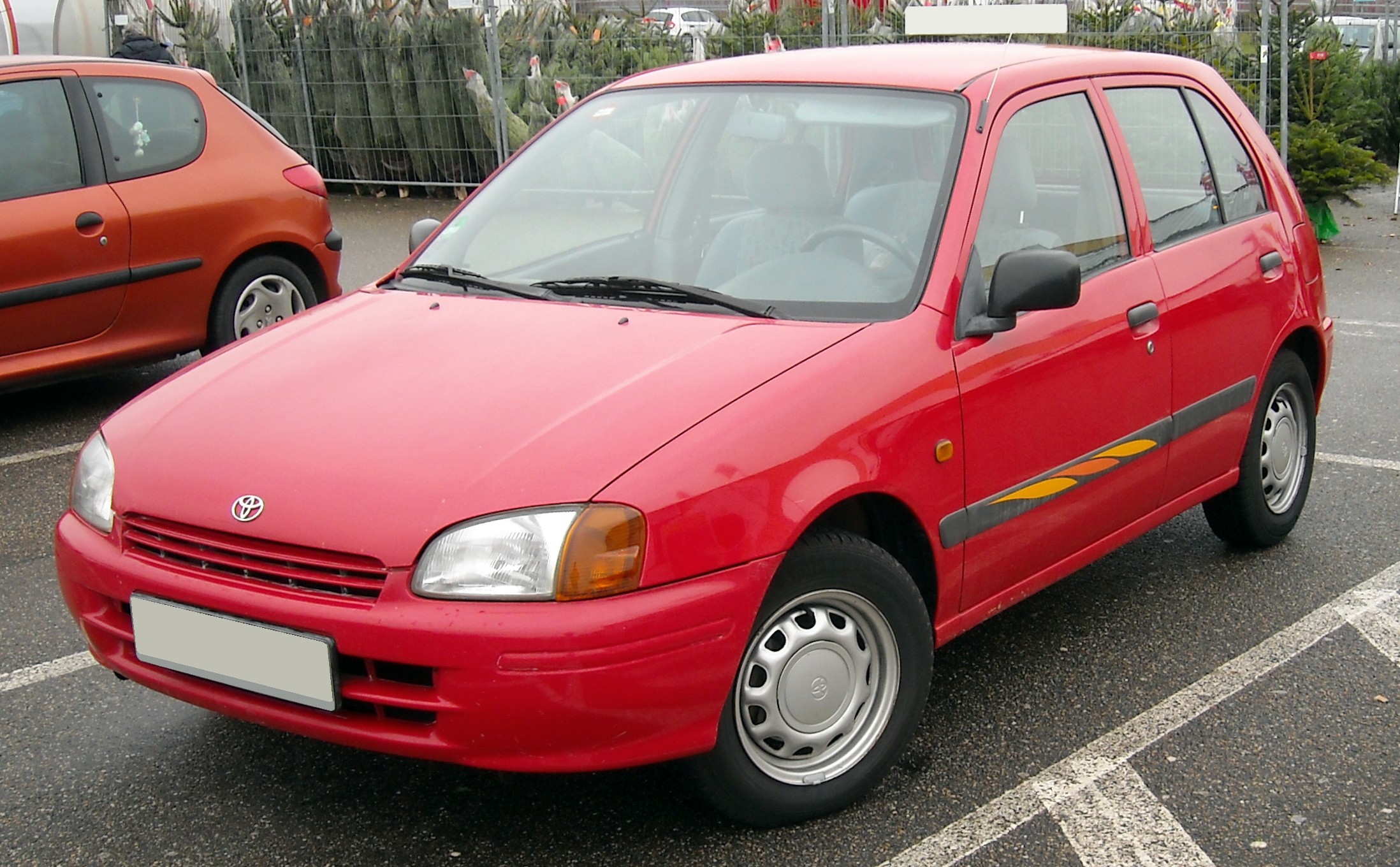 Toyota Starlet 1996 photo - 2