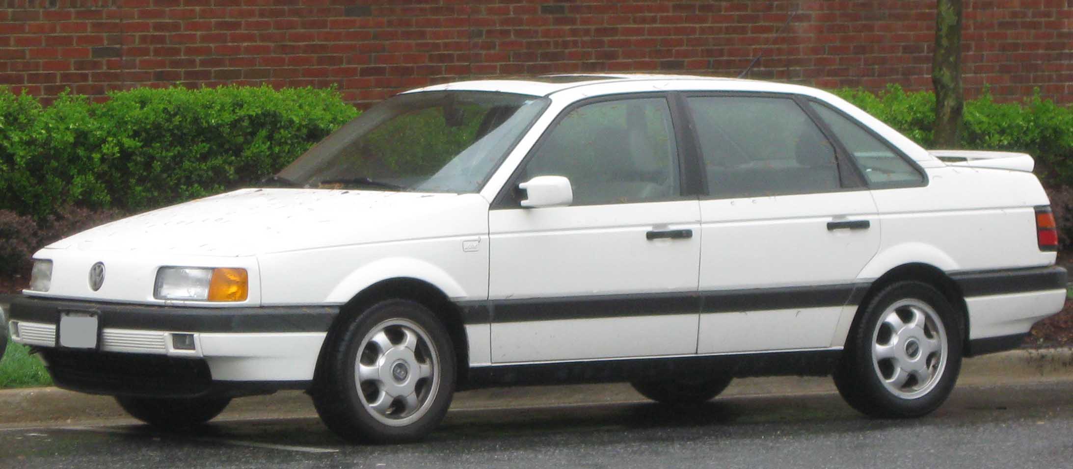 Volkswagen Passat 1995 photo - 3