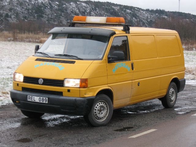 Volkswagen Transporter 2000 photo - 3