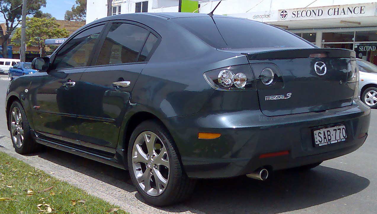 Mazda 2 2008 photo - 3