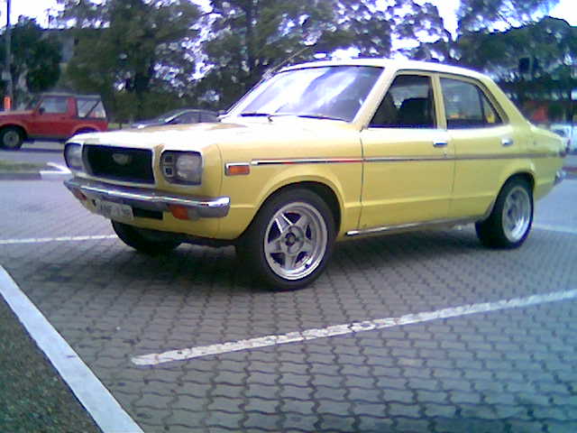 Mazda 808 1973 photo - 5