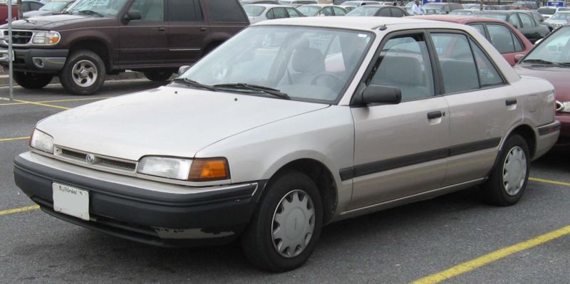 Mazda protege 1993 photo - 3
